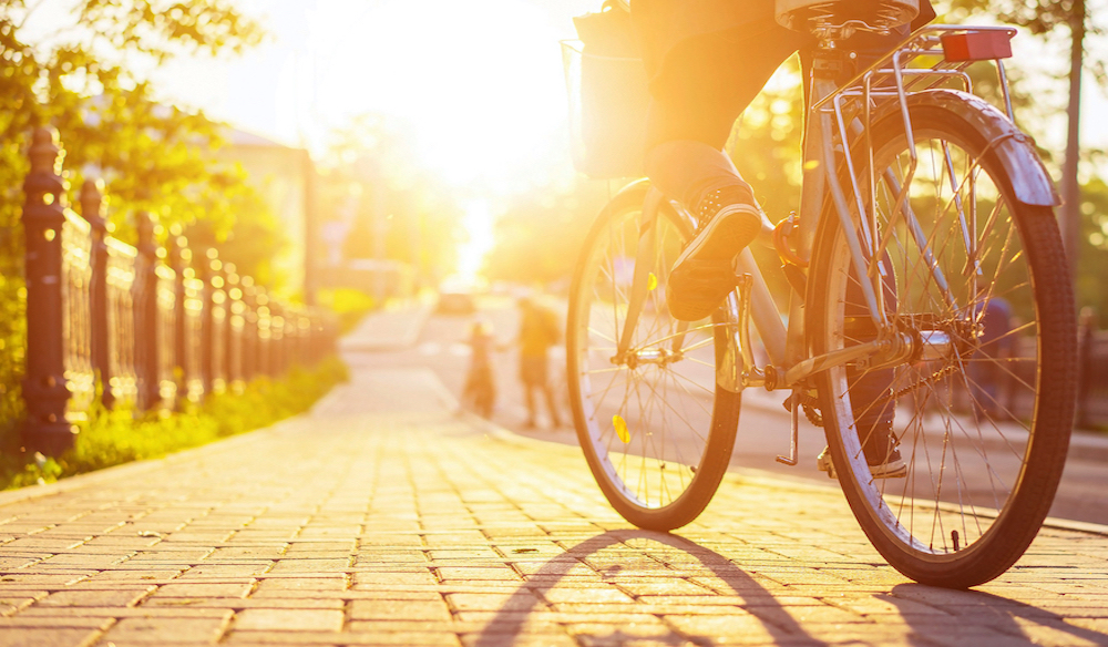 La bicicleta: beneficios físicos y ambientales